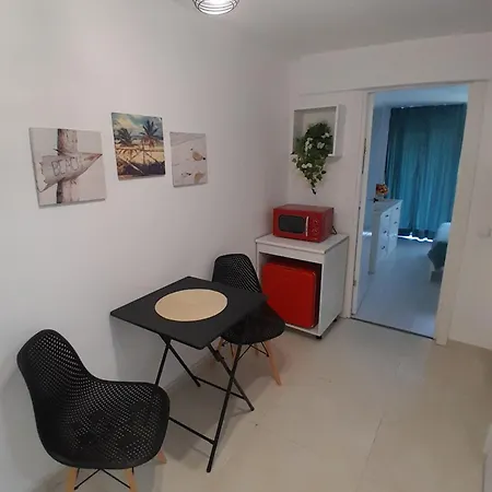 Apartman Garsoniera Rebecca *